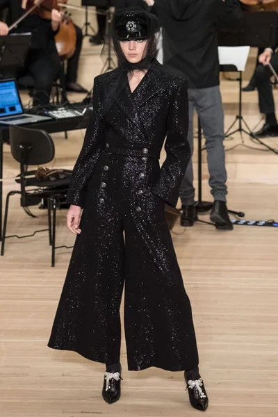 Look 54